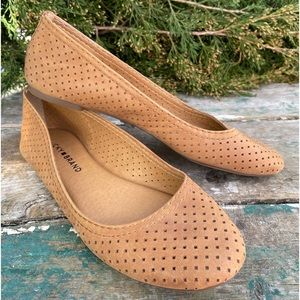 Lucky brand tan leather everlee flats 6